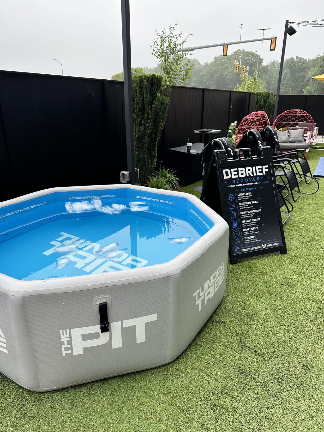 Portable Debrief Recovery cold plunge at an event